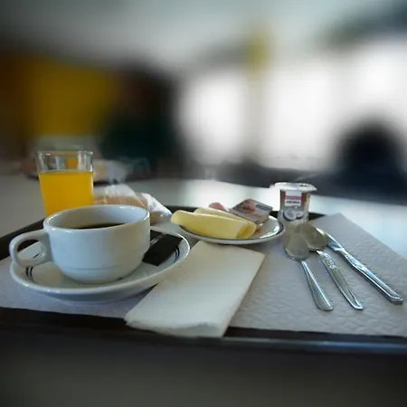 Hi - De Juventude Хостел